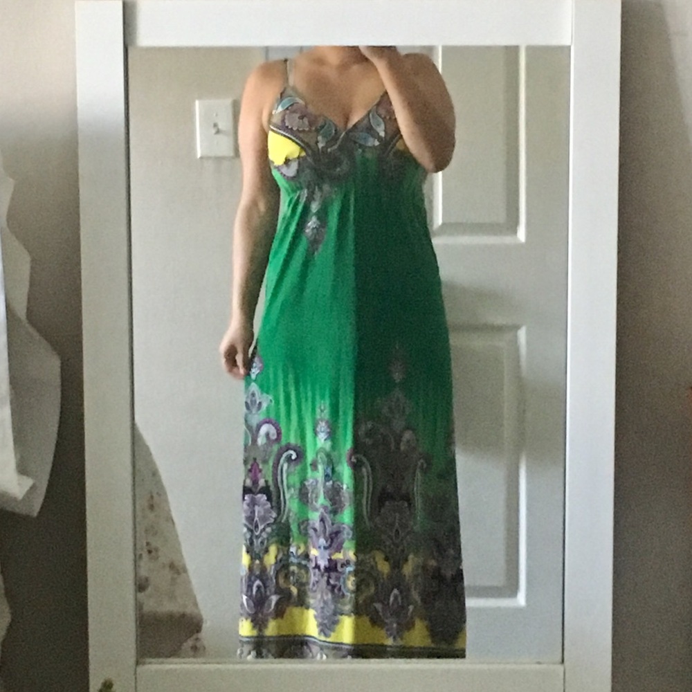 💚 Beautiful Green Maxi Dress 💚